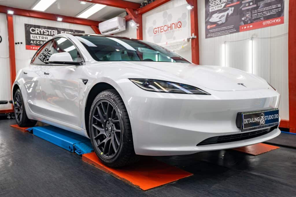 Tesla 3 Highland