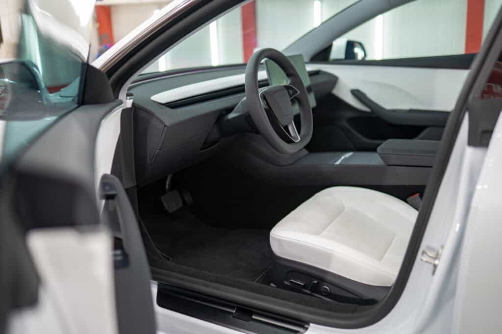 Tesla 3 Highland