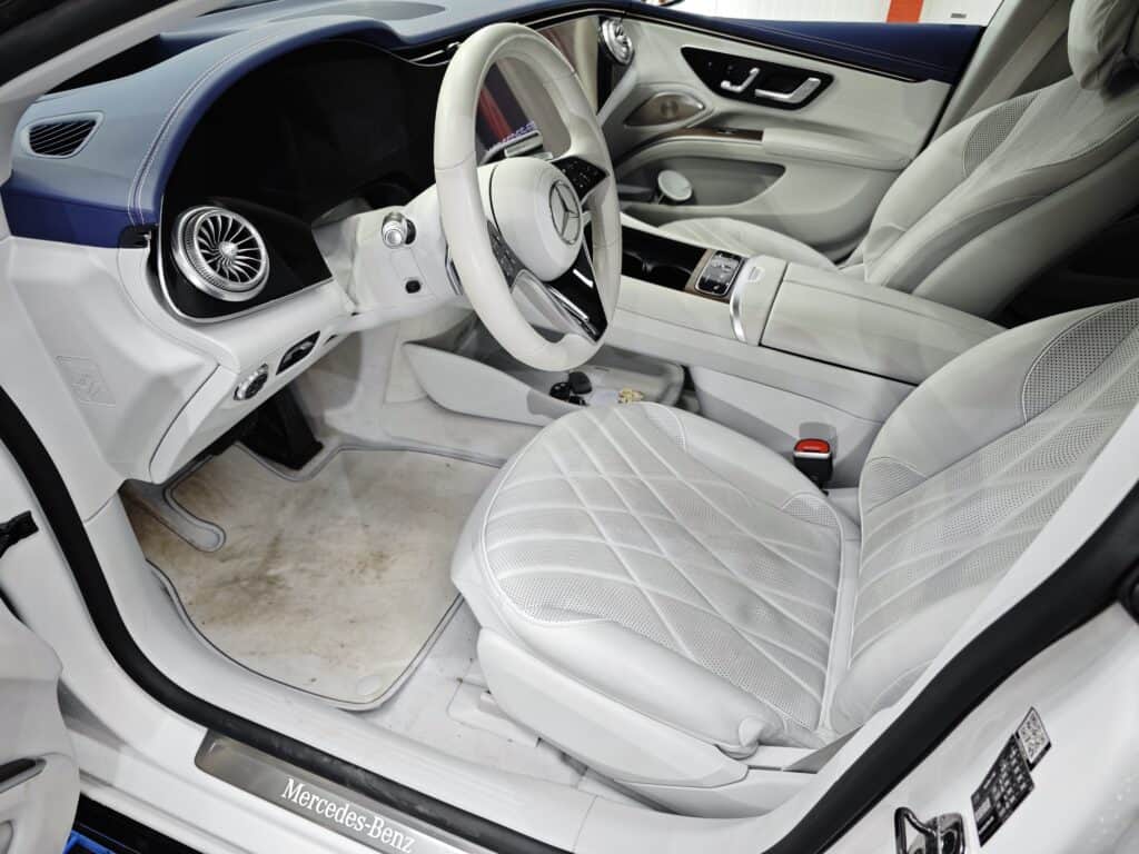 Mercedes Benz EQS 580