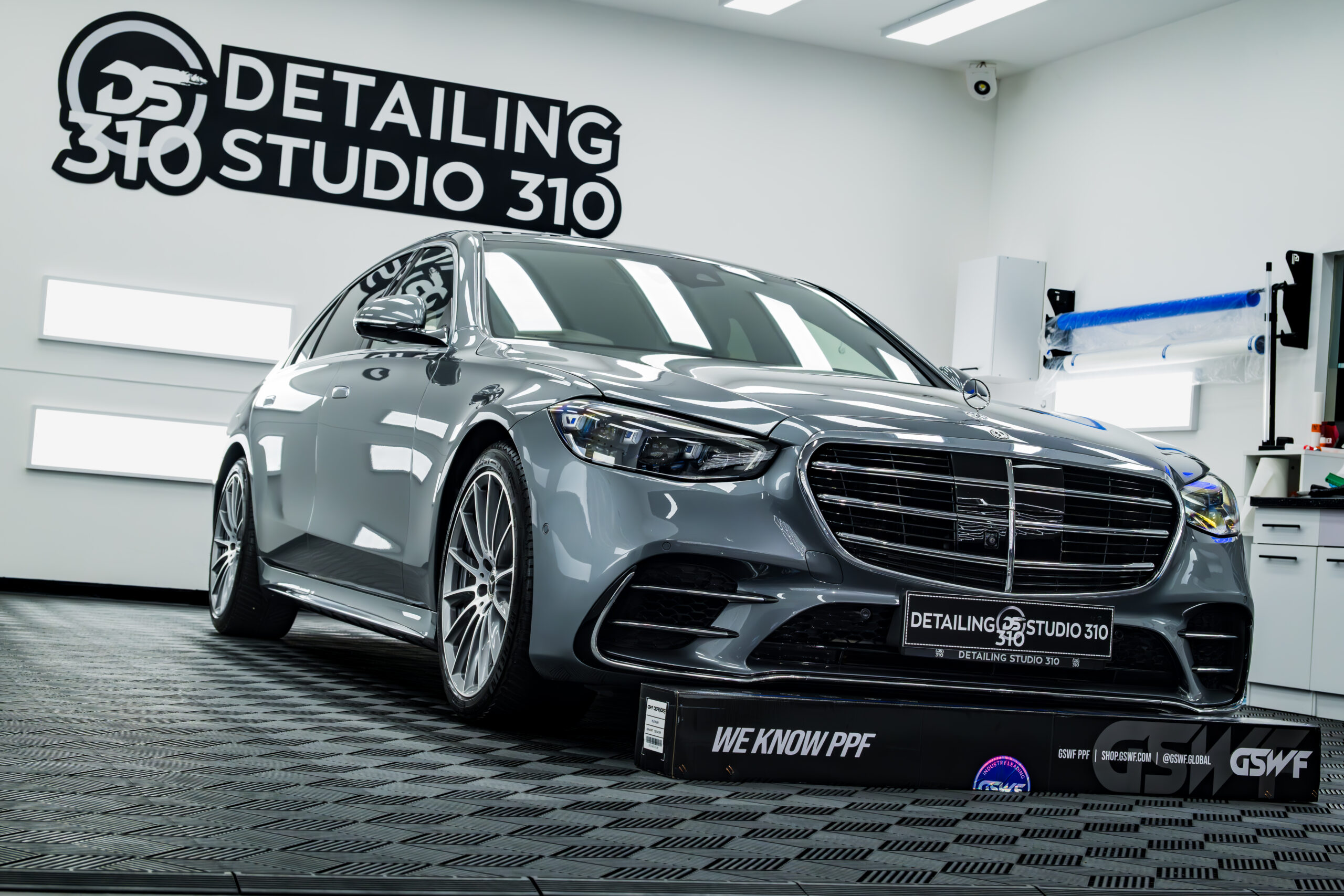 Как правилно да миеш кола със защитно фолио (PPF)