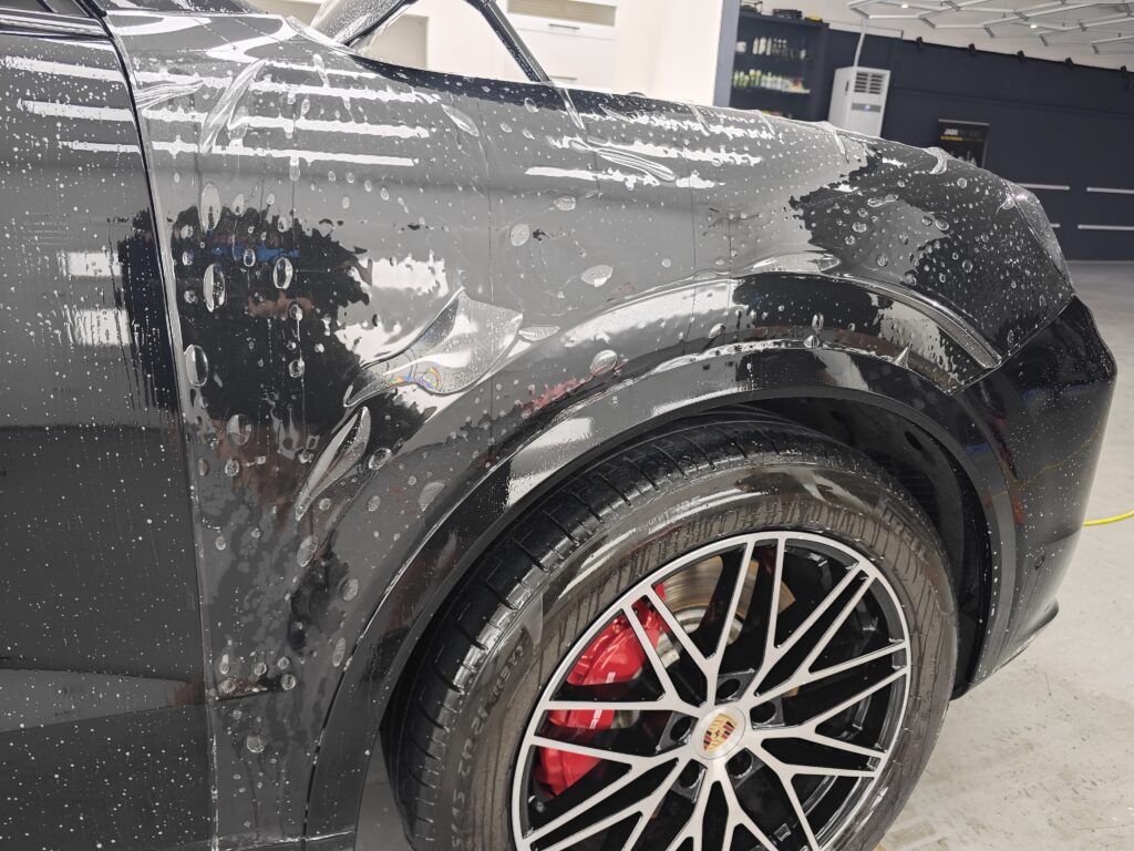 Черно Porsche Cayenne S след цялостна корекция на лака, PPF фолио и керамично покритие в Detailing Studio 310 София